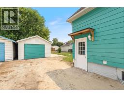 266 BROCK STREET South - 5