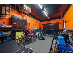 1105 SALISBURY STREET - 35