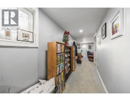 2 DANIEL S PLACE - 11