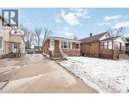 204 MITTON STREET South - 2