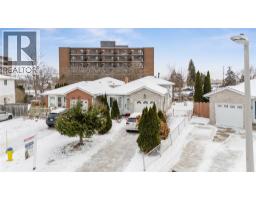 218 Oakburne PLACE - 3