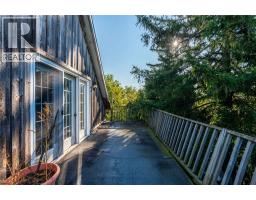 1405 MAIN STREET - 22