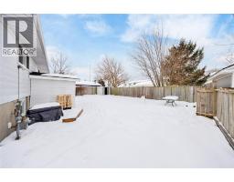 165 Hanna CRESCENT - 2