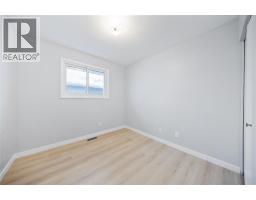 165 Hanna CRESCENT - 7