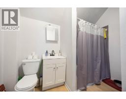 218-220 Mitton STREET South - 20