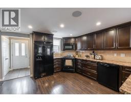 324 QUEEN STREET - 11