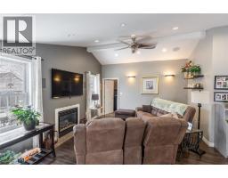 324 QUEEN STREET - 5