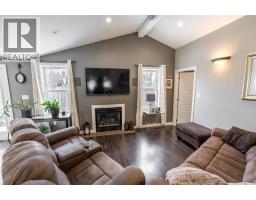 324 QUEEN STREET - 6