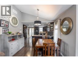 324 QUEEN STREET - 9