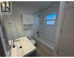 941 BENNETT STREET - 11