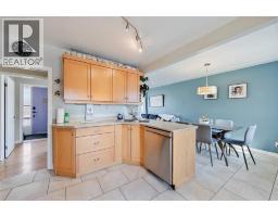 579 BERKSHIRE ROAD - 13