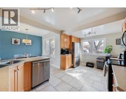 579 BERKSHIRE ROAD - 14