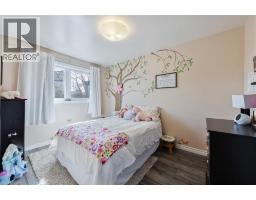 579 BERKSHIRE ROAD - 23