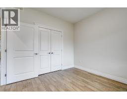 68 Victoria AVENUE - 23