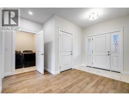 68 Victoria AVENUE - 3