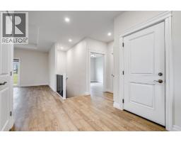 68 Victoria AVENUE - 4