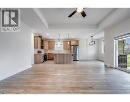 68 Victoria AVENUE - 7