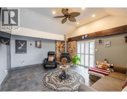 9185 IPPERWASH ROAD - 17