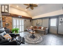 9185 IPPERWASH ROAD - 18