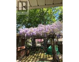 912 VARSITY CRESCENT - 40