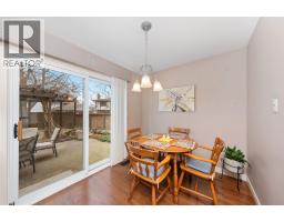 912 VARSITY CRESCENT - 6