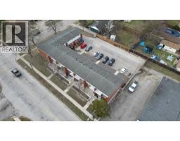 1006 KENWOOD AVENUE - 11