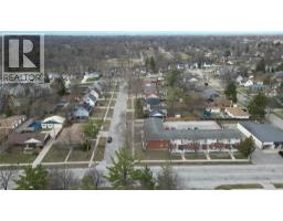 1006 KENWOOD AVENUE - 4