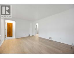 478 INDIAN ROAD North - 6