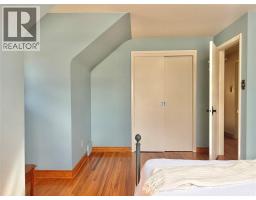 871 Lakeshore ROAD - 32