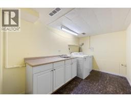 871 Lakeshore ROAD - 37