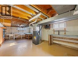 871 Lakeshore ROAD - 38