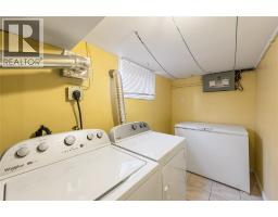 748 Alexander STREET - 25