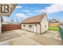 748 Alexander STREET - 8