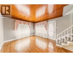 748 Alexander STREET - 9