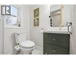 323 MARIA STREET - 17