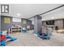 323 MARIA STREET - 25