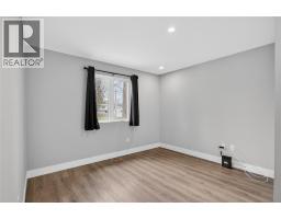 4589 VICTORIA STREET - 23