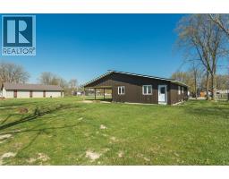 4589 VICTORIA STREET - 36