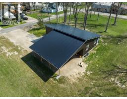 4589 VICTORIA STREET - 38