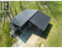 4589 VICTORIA STREET - 39