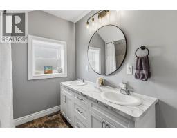 31 KING STREET North - 32