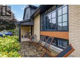 959 PRINCESS AVENUE - 3