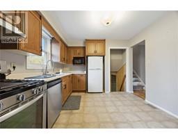 1060 CAMELOT CRESCENT - 9