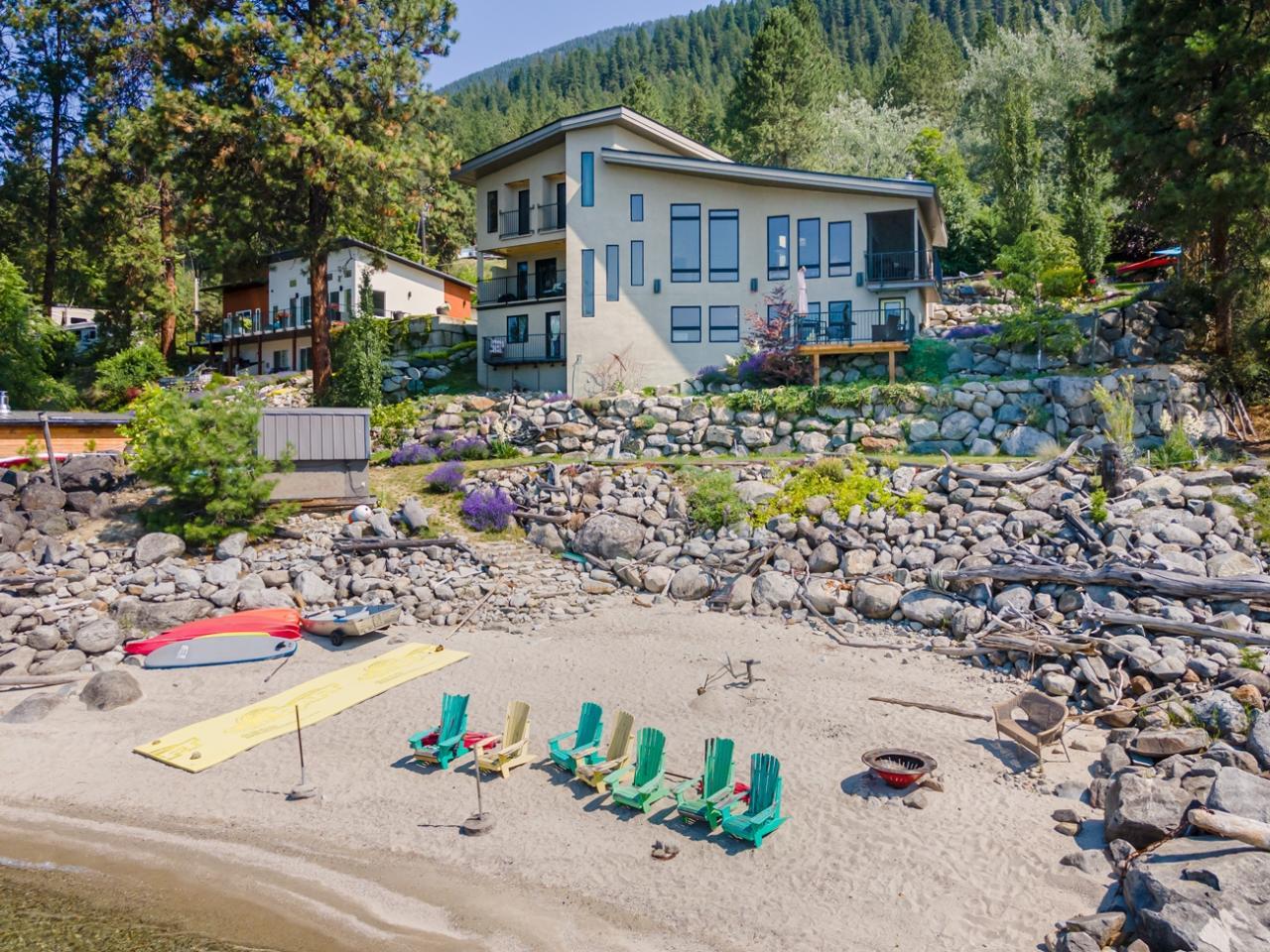 85 Central Kootenay A Real Estate MLS® Listings & Houses for Sale