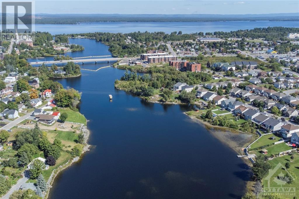 2 Commercial Spaces For Lease in Arnprior REALTOR.ca