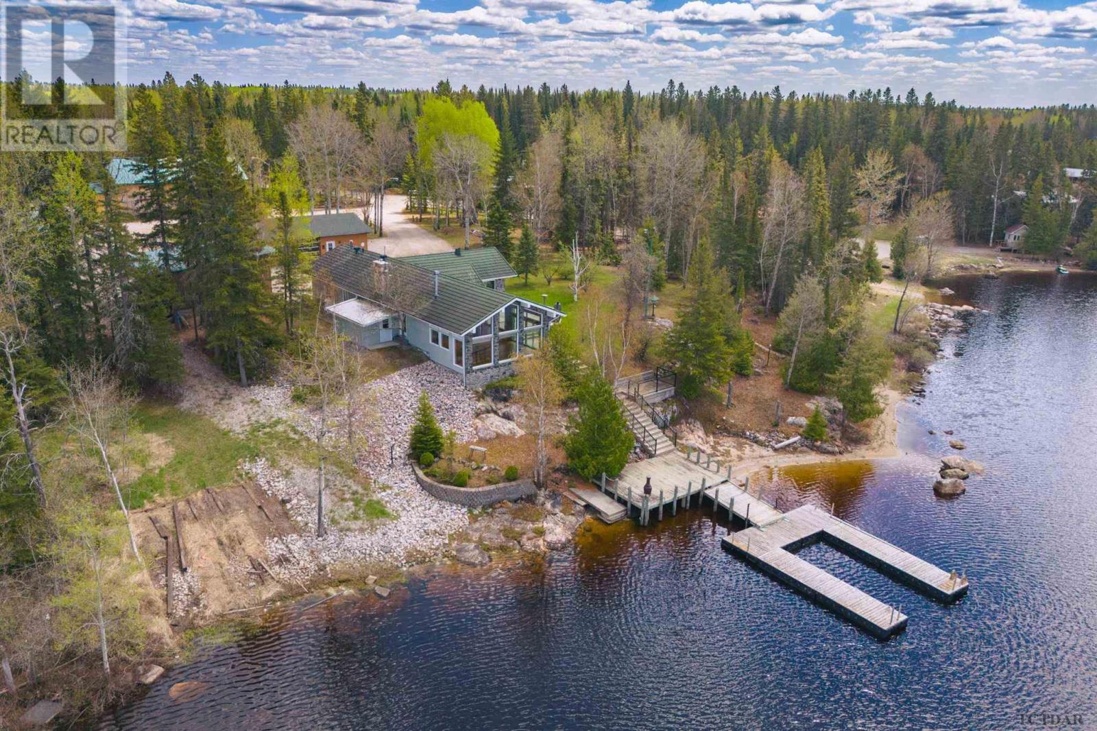 22 North Cochrane Real Estate MLS® Listings & Houses for