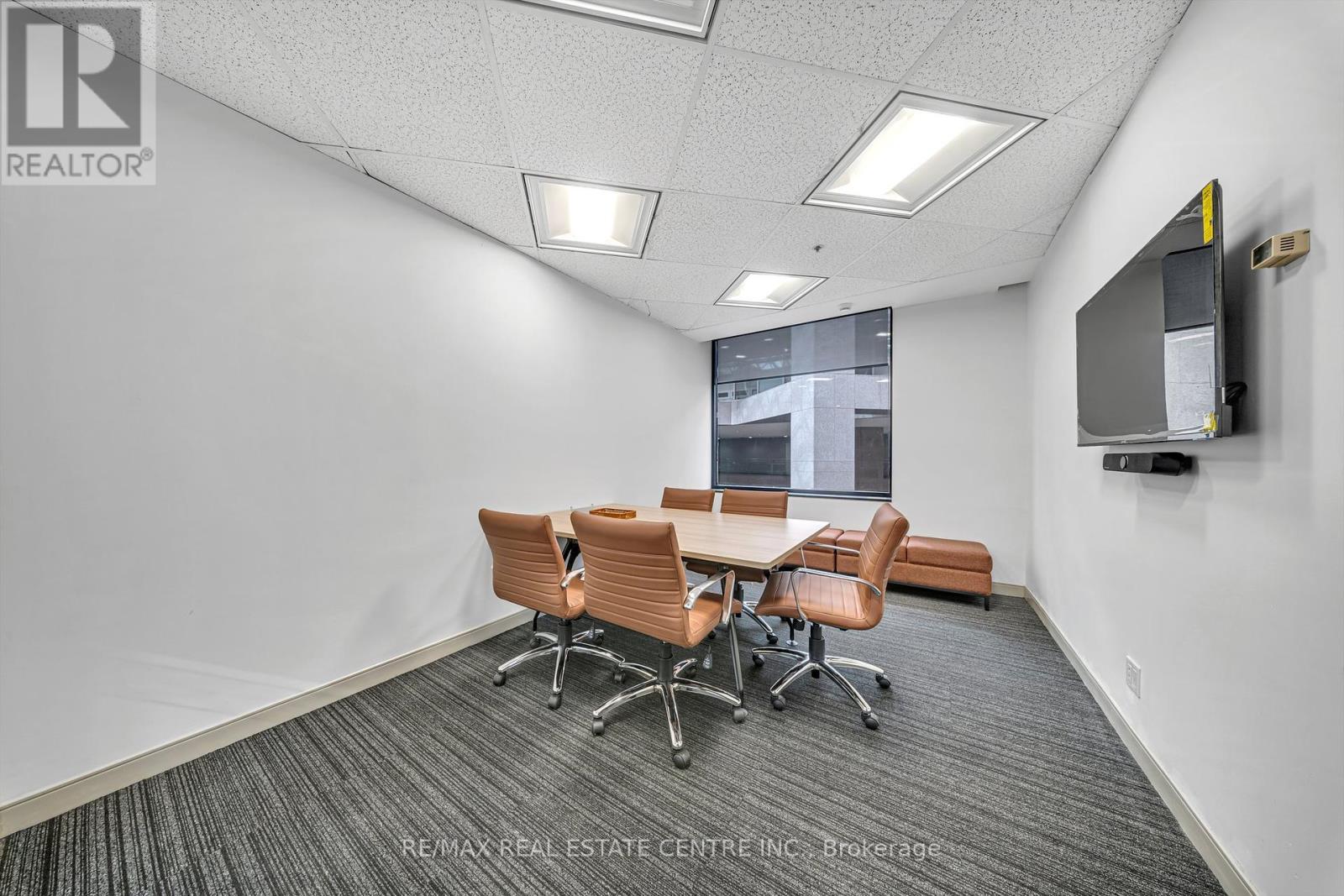 For rent: 200 C - 5700 YONGE STREET ROAD, Toronto (Newtonbrook West ...