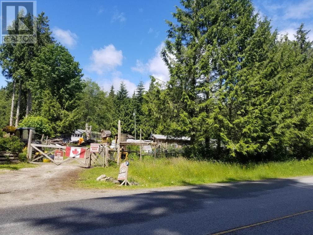 For sale: 6229 MASON ROAD, Sechelt, British Columbia V7Z0N4