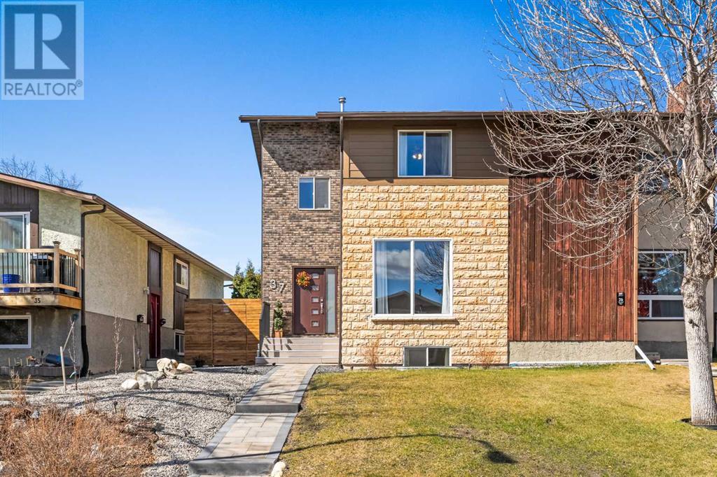 Property image for 37 Berwick Rise NW|Calgary, Alberta T3K1C9