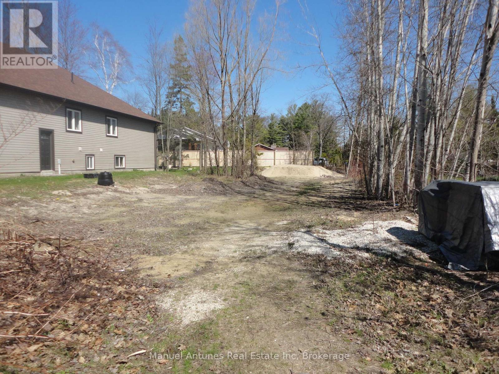 For sale: 40 IRIS DRIVE, Wasaga Beach, Ontario L9Z2A5 - S12112469 ...